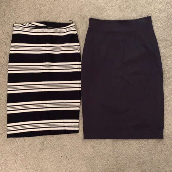 2 MaxMara Navy Ponte Pencil Skirts - IT40/US4 - Picture 2 of 4